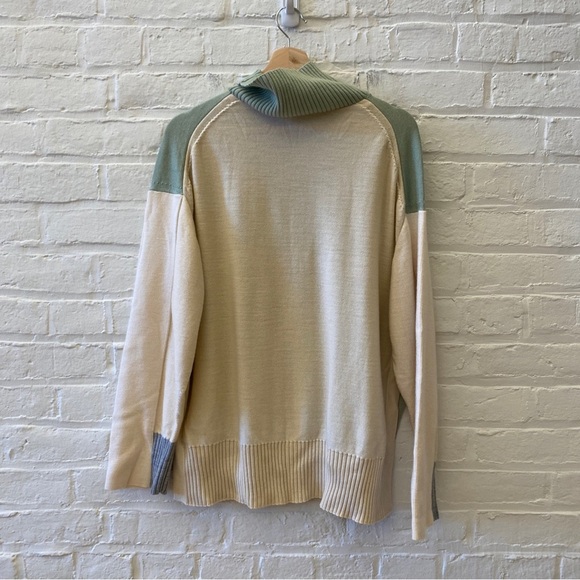COS || Merino Contrast Knit Oversized Pullover Turtleneck Sweater Green Cream S - Picture 5 of 8
